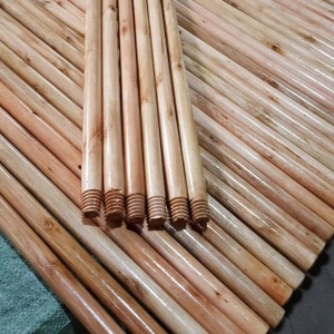 عصا قشاطة - مكنسة خشب طويل