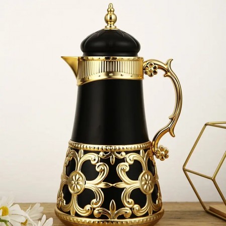 دلة ثيرموس قهوة شكل قبة مع اطار مزخرف نافر ذهبي 800 مل اسود/بيج HL-906 ثيرموس قهوة دلة ثيرموس قهوة شكل قبة مع اطار مزخرف نافر ذهبي 800 مل اسود/بيج HL-906 ثيرموس قهوة