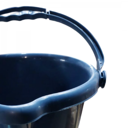 سطل / دلو ماء بلاستيك 12 لتر يد بلاستيك مع شفة MERWY