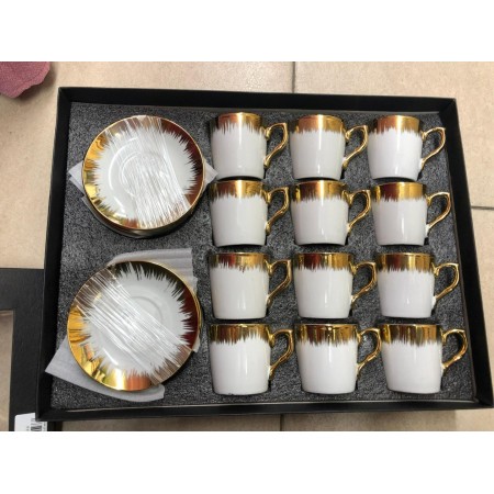 طقم فناجين قهوة ابيض بيد ساده مثلج مع حيف ذهبي مع صحون 12+12 طقم فناجين قهوة ابيض بيد ساده مثلج مع حيف ذهبي مع صحون 12+12