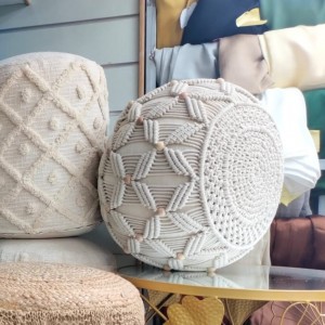 مقعد ديكوري ( بفة ) بوهيمي صناعة هندية - موديل صنارة مكرمية