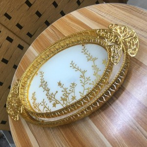 طقم صواني بيوتر مذهب ارضية زجاج بيضاوي قطعتين 40 + 30 سم طقم صواني بيوتر مذهب ارضية زجاج بيضاوي قطعتين 40 + 30 سم