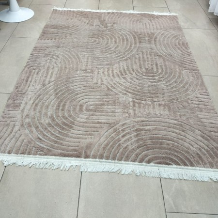 سجاد بوهيمي 130 × 180 سادة حرير بصمة نافر ارضية لاصق - بيج سجاد بوهيمي 130 × 180 سادة حرير بصمة نافر ارضية لاصق - بيج