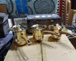 طقم غلايات قهوة ذهبي فخم ثقيل يد عظم لون خشبي مع غطاء 3 قطع