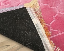 سجادة صلاة محراب مخمل مبطن طبيه مع ارضية لاصقة / مصليه طبية