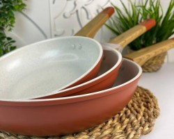 طقم قلايات ثقيل جرانيت يد لون خشبي 3 قطع BAROLY نمرة 20 - 24 - 28 سم