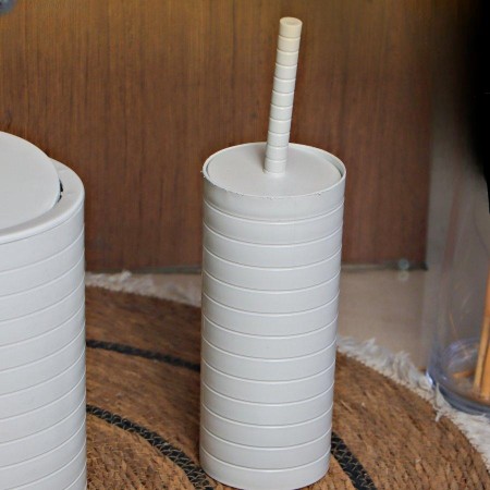 طقم حمام مدور 5 قطع بلاستك بيج - ابيض - اسود