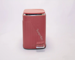 سلة مهملات بلاستيك مستطيل محزز مع دعسة 12 لتر