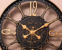 ساعة حائط مدور 50 سم مخرم ذهبي اطار بلاستيك لون اسود ساعة حائط مدور 50 سم مخرم ذهبي اطار بلاستيك لون اسود