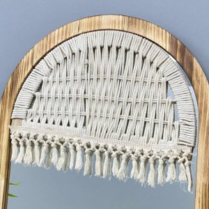 مراة شكل شباك قوس شكل اطار خشب مع تطريز مكرميه 110 × 50 سم مراة شكل شباك قوس شكل اطار خشب مع تطريز مكرميه 110 × 50 سم