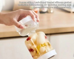 علبة زجاج بغطاء بلاستك لحفظ المخلل