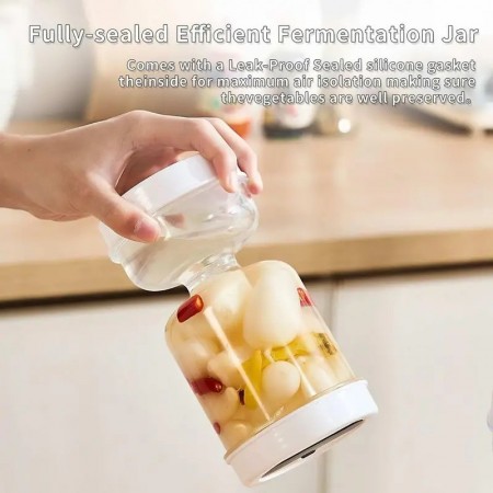 علبة زجاج بغطاء بلاستك لحفظ المخلل