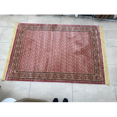سجاد حرير مقاس 220 × 310 لون بطيخي / خمري سادة HARER سجاد حرير مقاس 220 × 310 لون بطيخي / خمري سادة HARER