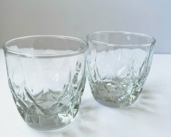 طقم كاسات عصير زجاج مكور مدحبر قصير 12 قطعة طقم كاسات عصير زجاج مكور مدحبر قصير 12 قطعة