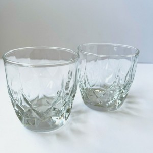 طقم كاسات عصير زجاج مكور مدحبر قصير 12 قطعة