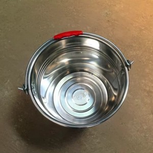 سطل - دلو ستانلس ستيل نورستا مع يد 12لتر سطل - دلو ستانلس ستيل نورستا مع يد 12لتر