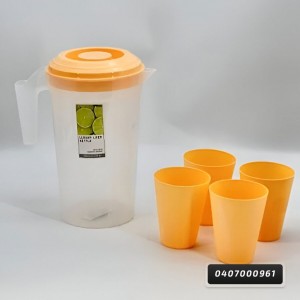 كوز / شاف عصير / ماء مع 4 كاسات بلاستيك