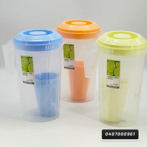 كوز / شاف عصير / ماء مع 4 كاسات بلاستيك