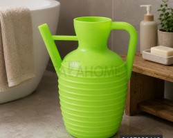 ابريق بلاستيك وضوء حجم كبير