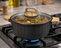 طنجرة 24 سم جرانيت ثقيل اسود مع غطاء زجاج وايدي خشبية