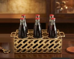 حمالة علب كولا - فرش نحاس معدن صناعة هندية يتسع ل 6 علب لون ذهبي ثقيل مقاس 37 * 22 + 10.5 سم