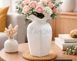 مزهرية / فازة / تحفة / حامل ورد بوهيمي ابيض جرة مع عنق