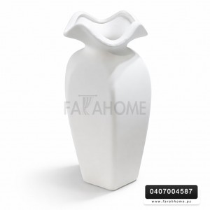 مزهرية / فازة / تحفة / حامل ورد بوهيمي ابيض جرة مع عنق