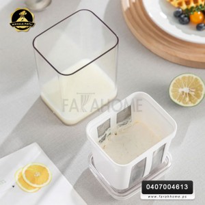 صانعة لبنة بلاستيك مع مصفاه محكمة الاغلاق1800مل 13×21×10 سم صانعة لبنة بلاستيك مع مصفاه محكمة الاغلاق1800مل 13×21×10 سم