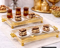 طقم صواني تقديم / ضيافة قطعتين من اكريلك شكل مستطيل شفاف مع نقش CNC ذهبي الكبير 37 × 26 سم والصغيرة 30 × 21 سم