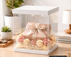 صندوق اكريليك مربع صغير شفاف مع غطاء لوضع الهدايا مقاس 26 × 26 + 31 سم