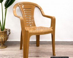 كرسي رويال بلاستيك مع يد Royal