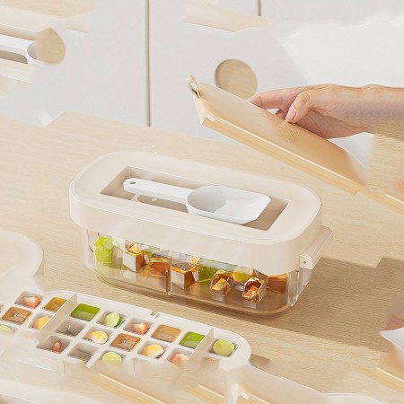 قالب ثلج اكرليك مع جاط شكل مربعات مع مغرفة ICE TRAY 