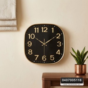 ساعة حائط لون اسود ارقام واطار ذهبي 30 سم مربع ساعة حائط لون اسود ارقام واطار ذهبي 30 سم مربع