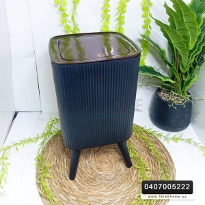 سطل مهملات كبسة برجل مدور / مربع محزز اسود 