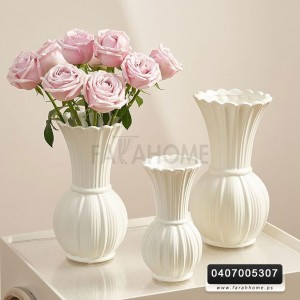 طقم مزهرية ابيض بلاستيك محزز 3 قطع