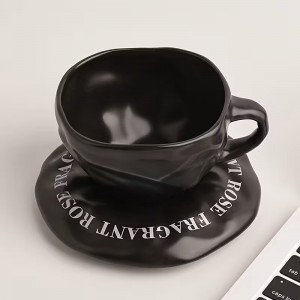 طقم ماغ مع صحن بورسلان سادة اسود ROSE M24-58