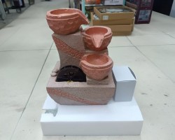 نافورة سميت وسط اشكال 