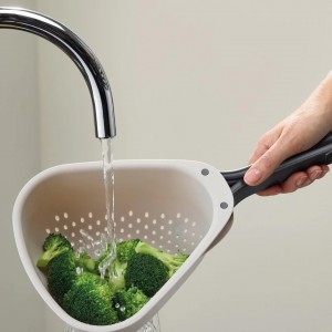 مصفاة بلاستيك مثلث مخرم مع يد بلاستيك JS26 مصفاة بلاستيك مثلث مخرم مع يد بلاستيك JS26