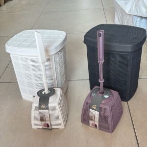فرشاه حمام مع سلة - سطل مهملات دعسه مربع مخرم طقم قطعتين AKAY583