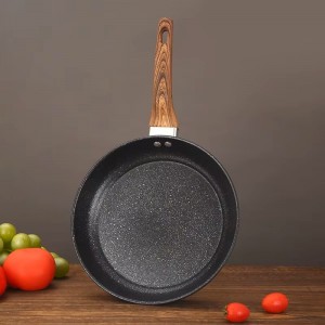 قلايه جرانيت ثقيل بيد خشبية مقاس 18 سم ماركة ALK