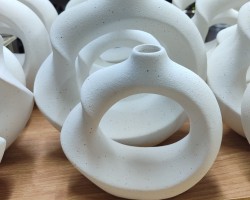 فازة / قوار ورد بوهيمي ابيض حجم وسط فرادي 16 سم