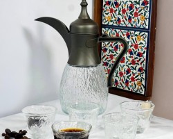 طقم بكرج قهوة / شاي زجاج مبزر مع 6 فناجين سادة اسود