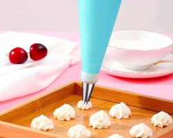 طقم قالب مثلث تزين كيك وحلويات كريما عدة اشكال Decorador 