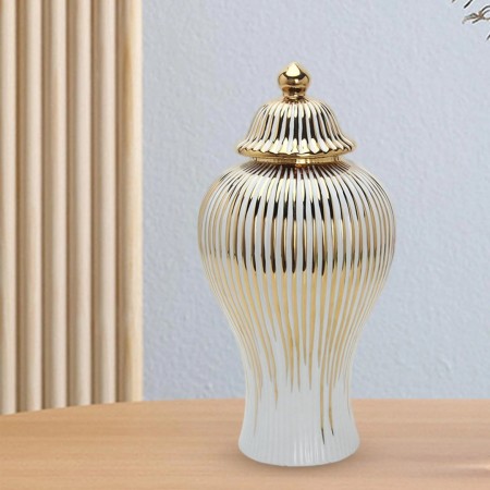 مزهرية بورسلان ابيض محزز ذهبي 45 سم مع غطاء مزهرية بورسلان ابيض محزز ذهبي 45 سم مع غطاء