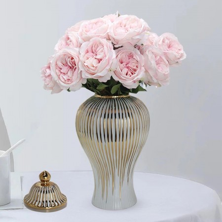 مزهرية بورسلان ابيض محزز ذهبي 45 سم مع غطاء مزهرية بورسلان ابيض محزز ذهبي 45 سم مع غطاء