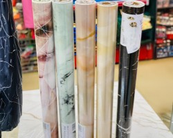 رول تلزيق للاثاث والجدران والكتب المدرسية والاعمال الخشبية مقاس 50 سم × 200 سم