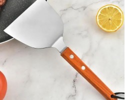 كفكير / مغرفة ستانليس يد بامبو SHENGYA