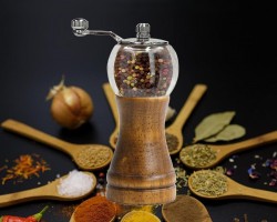 مطحنة بهار طويل خشب يدوية 