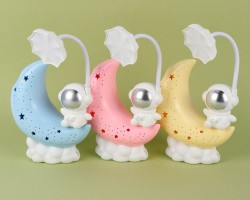 مصباح طاولة LED رائد فضاء وقمر مقلمة تيبل لامب  HQ88-6B