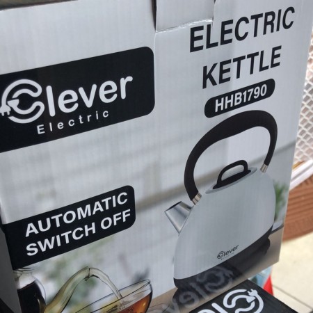 ابريق سخان ماء مع يد 1.8 لتر كهرباء قمقم / كمكم Clever HHB1790